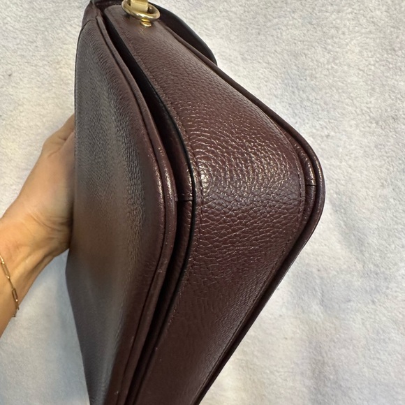 Coach Cassie - Picture 5 of 8